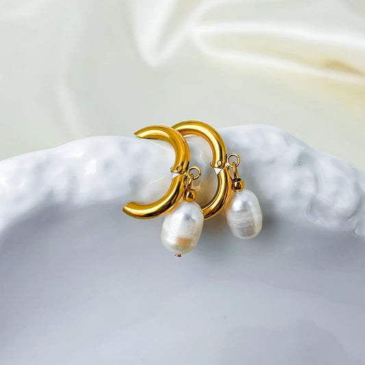 Hope Freshwater Pearl Earring